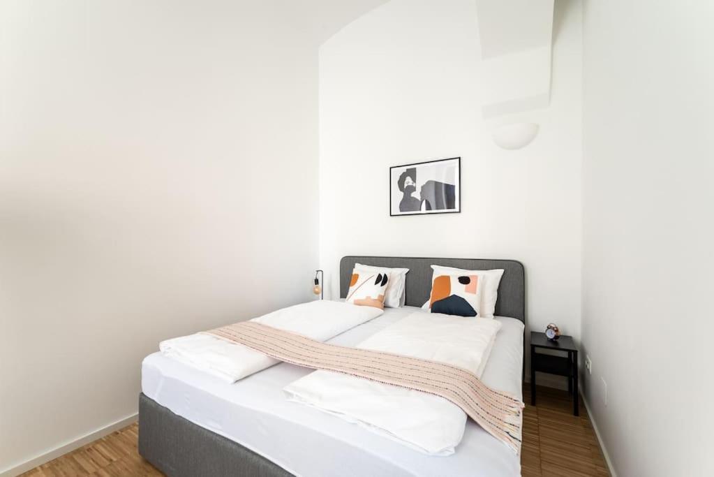 Spacious 2Br Near Attractions By Hm 维也纳 外观 照片