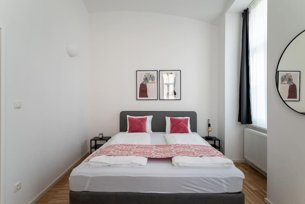 Spacious 2Br Near Attractions By Hm 维也纳 外观 照片