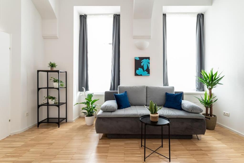 Spacious 2Br Near Attractions By Hm 维也纳 外观 照片
